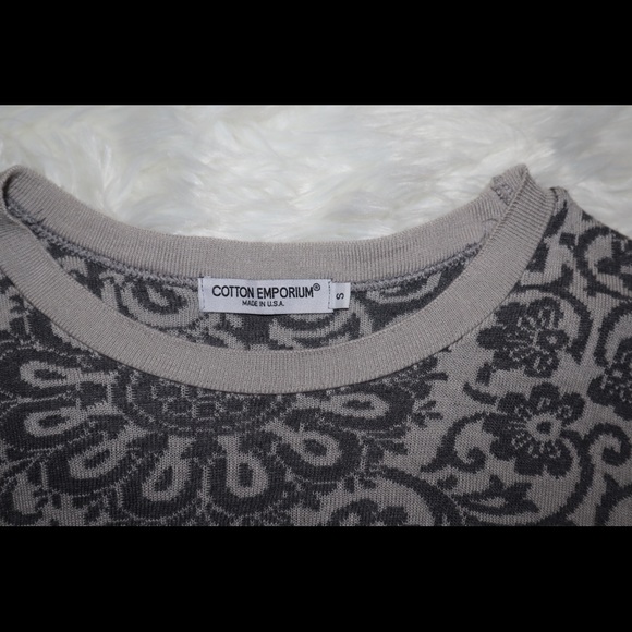 Cotton Emporium Print Cropped Sweater - Picture 9 of 10